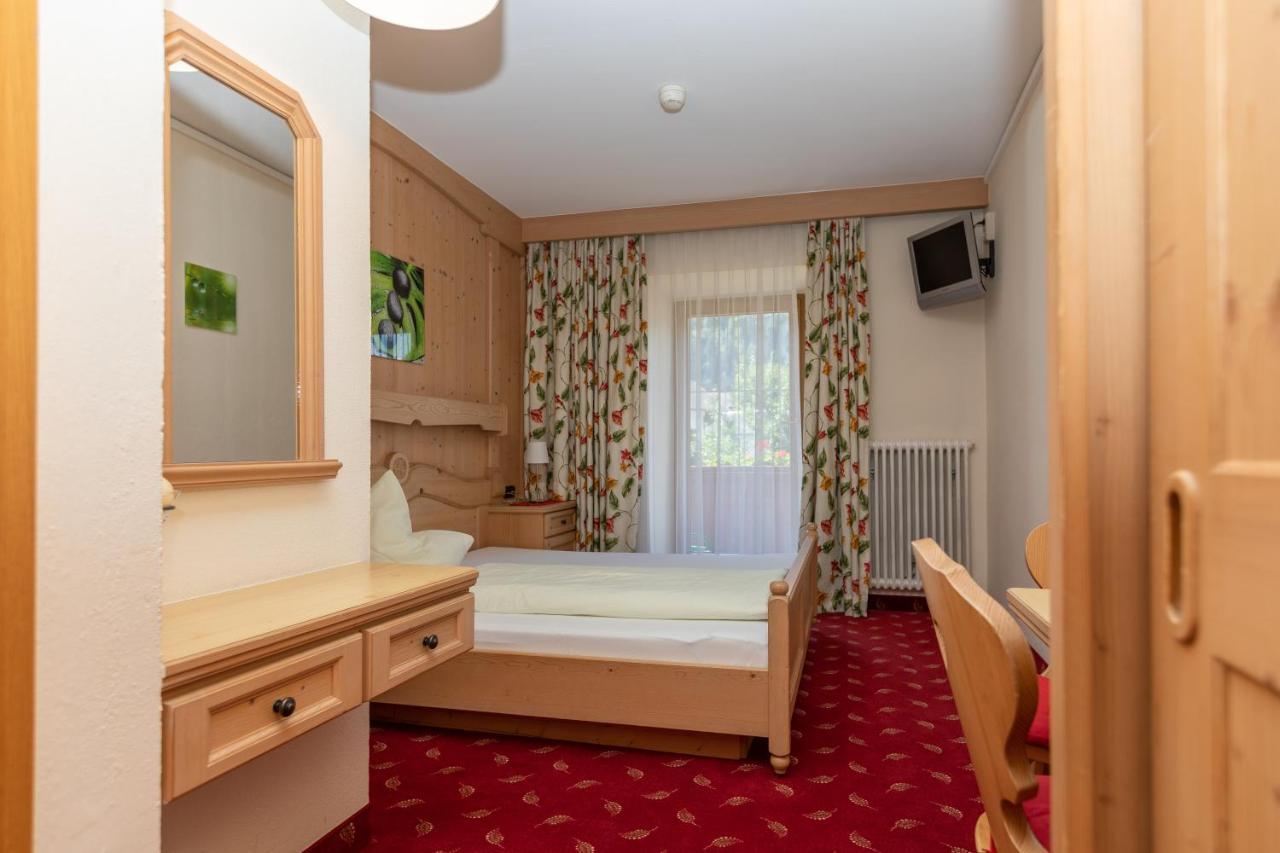 Hotel Garni Elisabeth Zell am Ziller Exterior photo