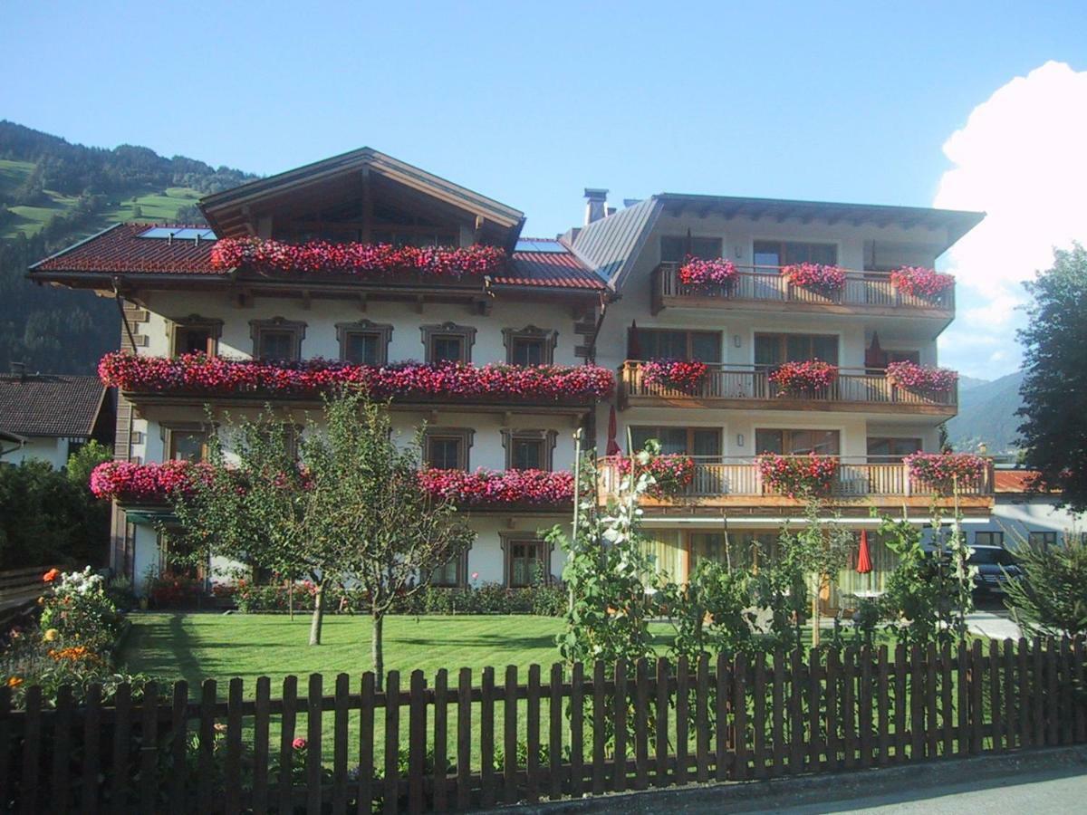 Hotel Garni Elisabeth Zell am Ziller Exterior photo