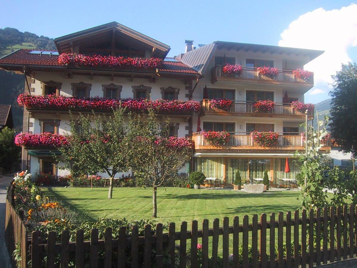 Hotel Garni Elisabeth Zell am Ziller Exterior photo