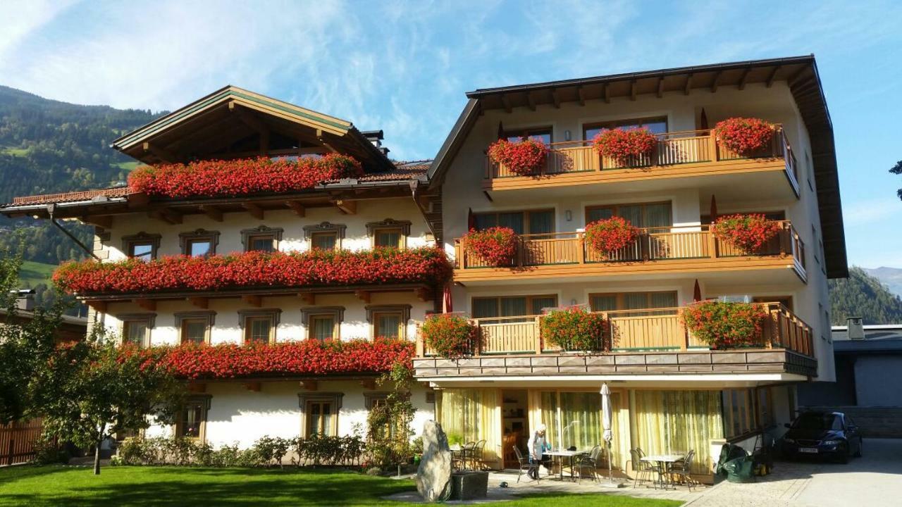 Hotel Garni Elisabeth Zell am Ziller Exterior photo