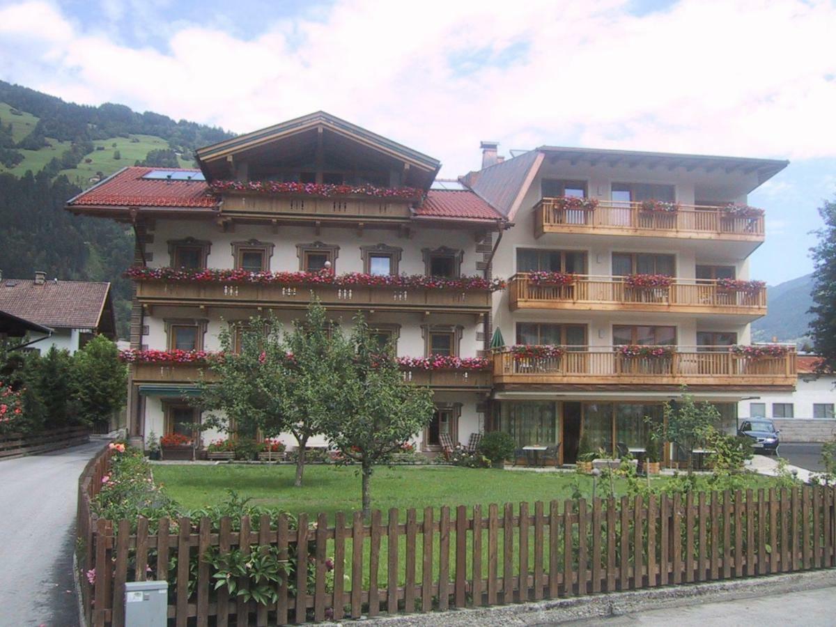 Hotel Garni Elisabeth Zell am Ziller Exterior photo