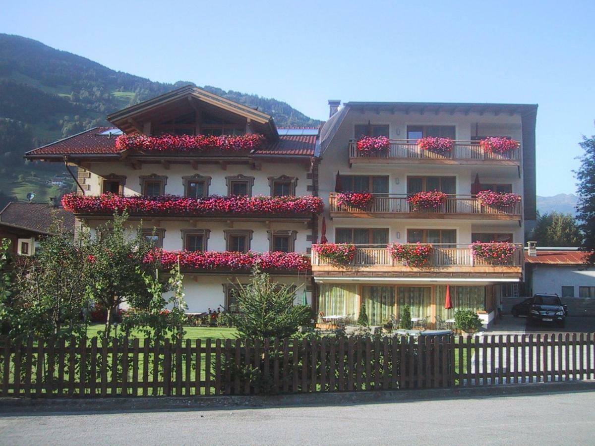 Hotel Garni Elisabeth Zell am Ziller Exterior photo